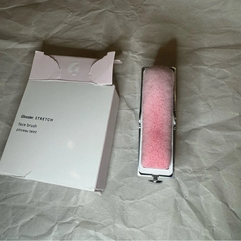 glossier stretch face brush